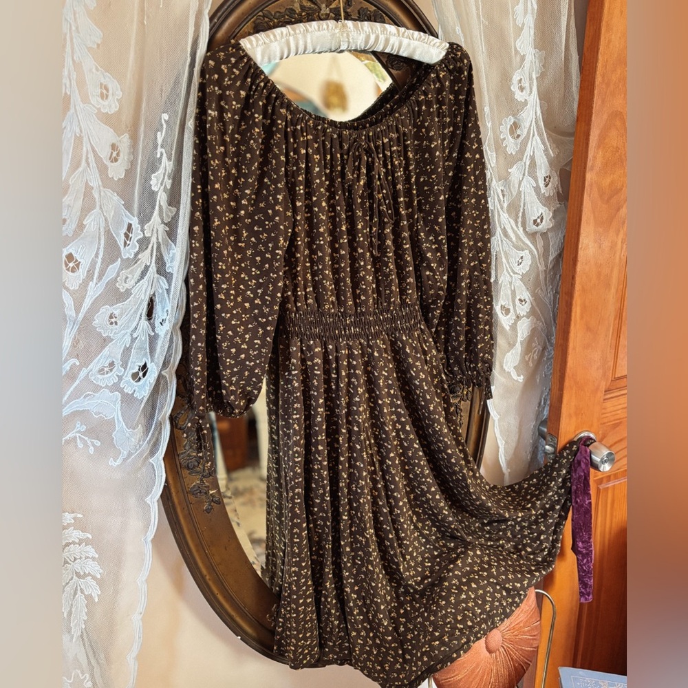 Vintage 1970s Floral Peasant Dress